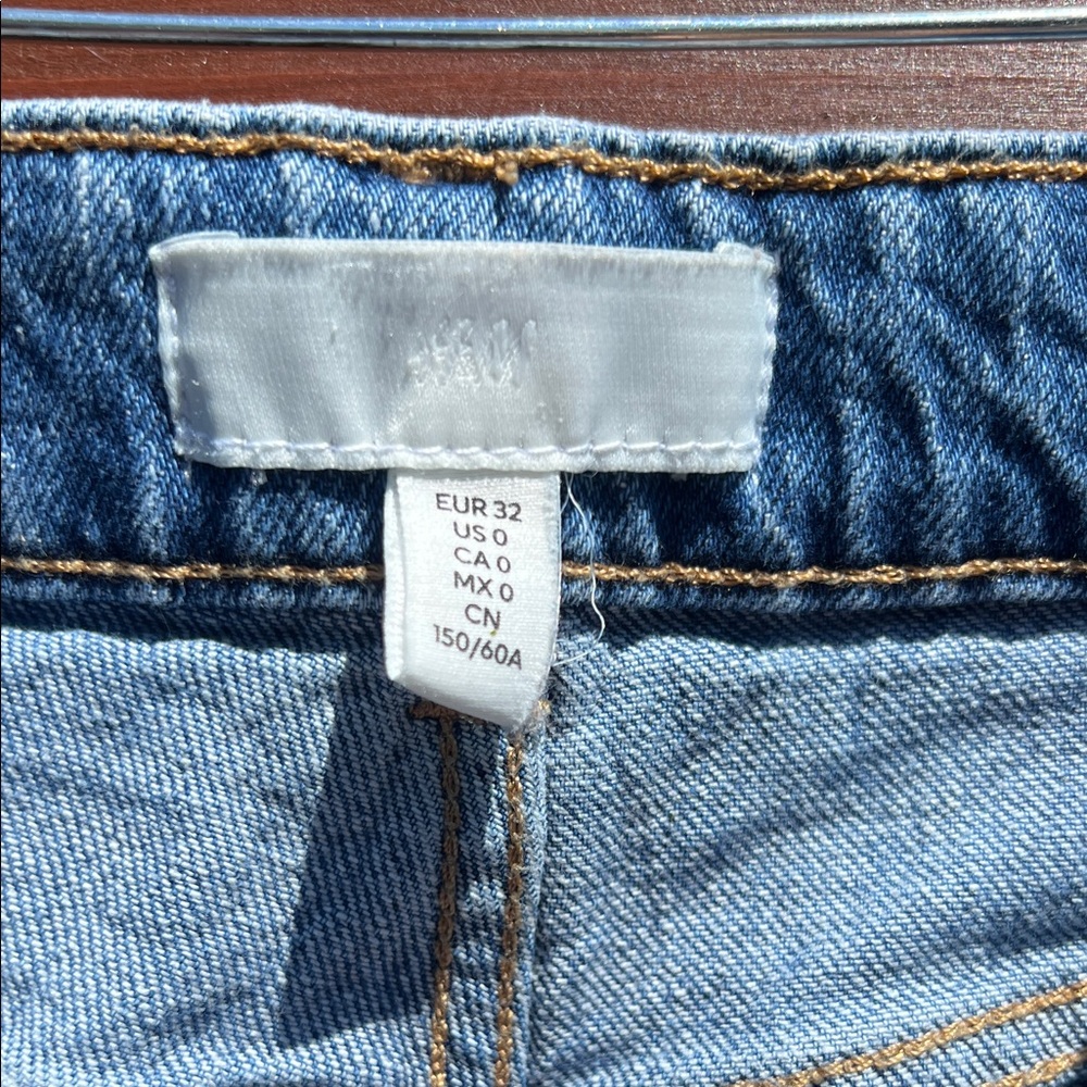H&M Light Blue Flare & Wide Leg Jeans - Picture 2 of 3